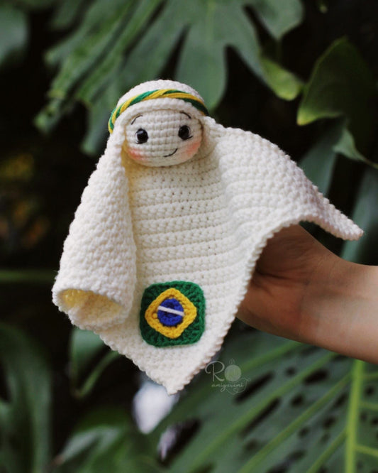 Tapioca, the World Cup Comforter - Digital Amigurumi Pattern