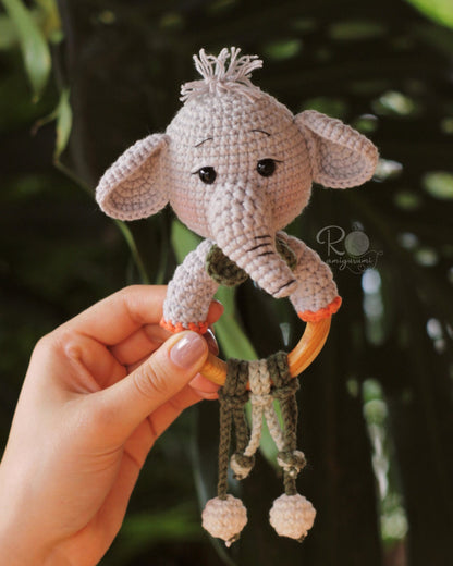 Chocalho Sensorial Tonton - Receita Digital de Amigurumi