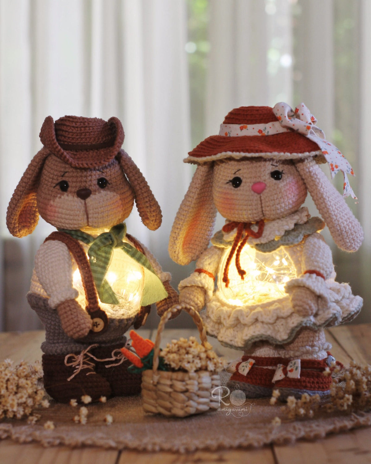 Thomas e Charlotte - Receita de Amigurumi Digital