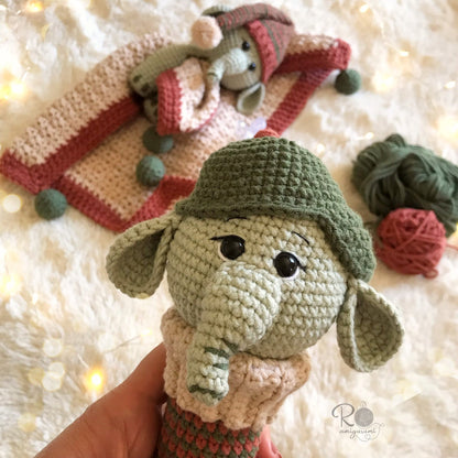 Kit Naninha e Chocalo - Elefante Theo - Receita Digital de Amigurumi